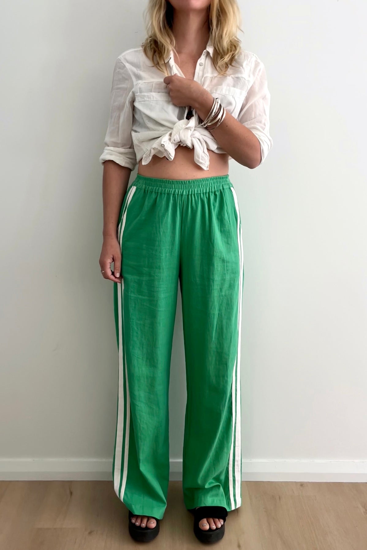 Jaya linen pant by zaziba studio green with white stripes down side